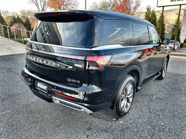 2025 INFINITI QX80 PURE