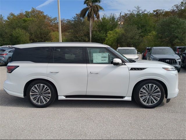 2025 INFINITI QX80 Luxe