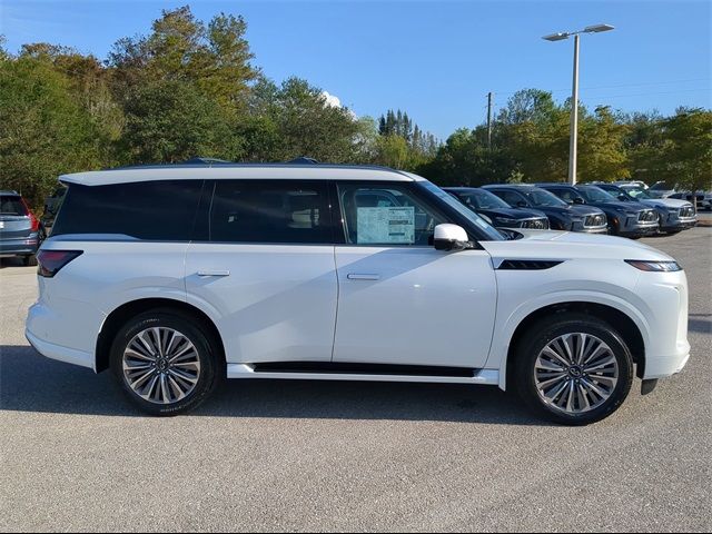 2025 INFINITI QX80 Luxe