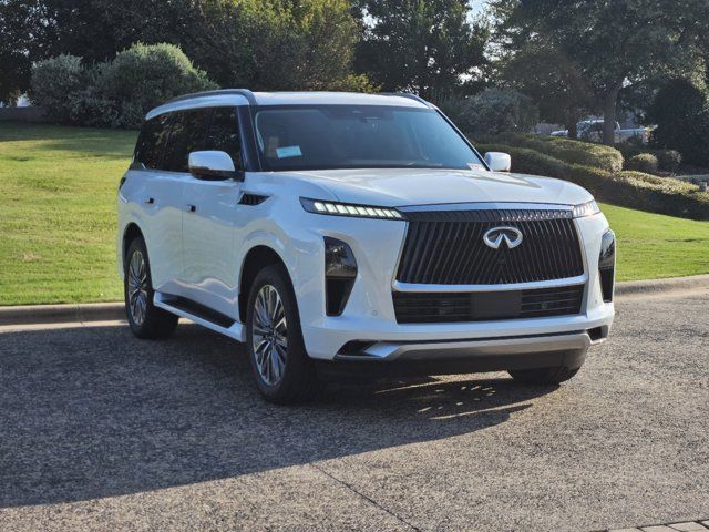 2025 INFINITI QX80 Luxe