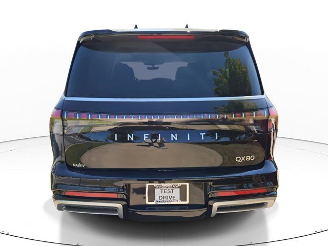 2025 INFINITI QX80 Luxe
