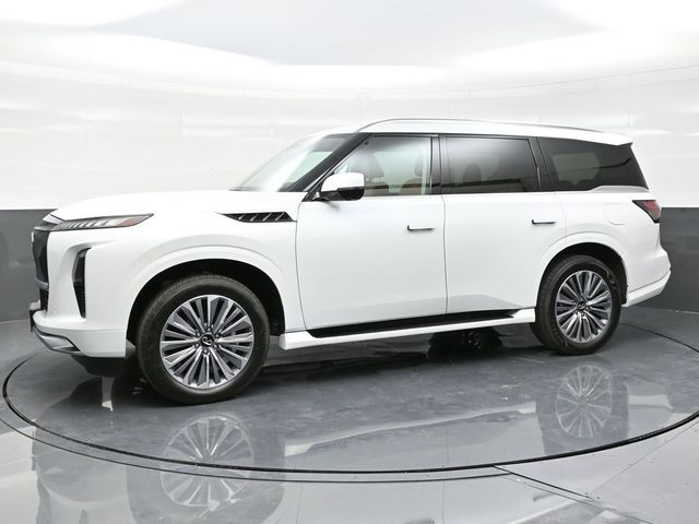 2025 INFINITI QX80 Luxe