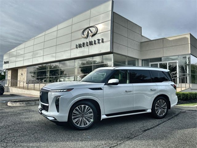 2025 INFINITI QX80 Luxe