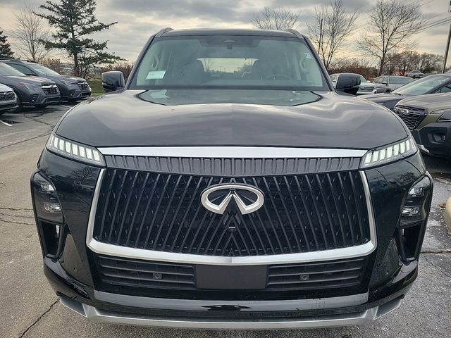 2025 INFINITI QX80 Luxe