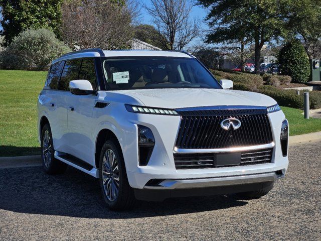 2025 INFINITI QX80 Luxe