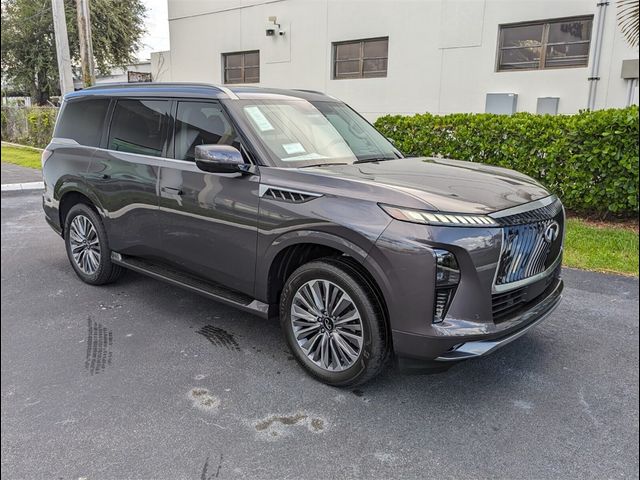 2025 INFINITI QX80 Luxe