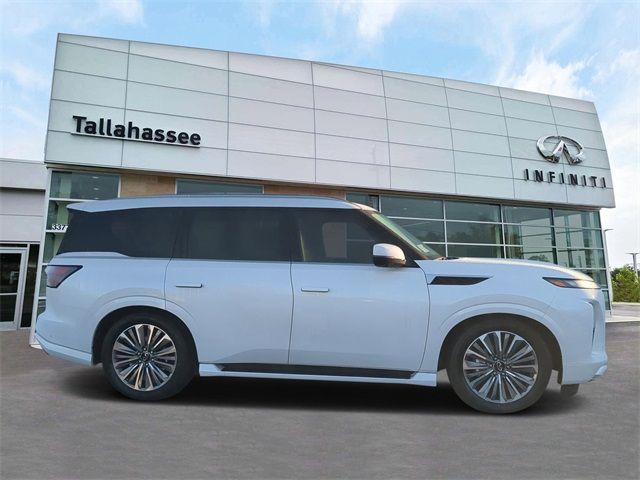 2025 INFINITI QX80 Luxe