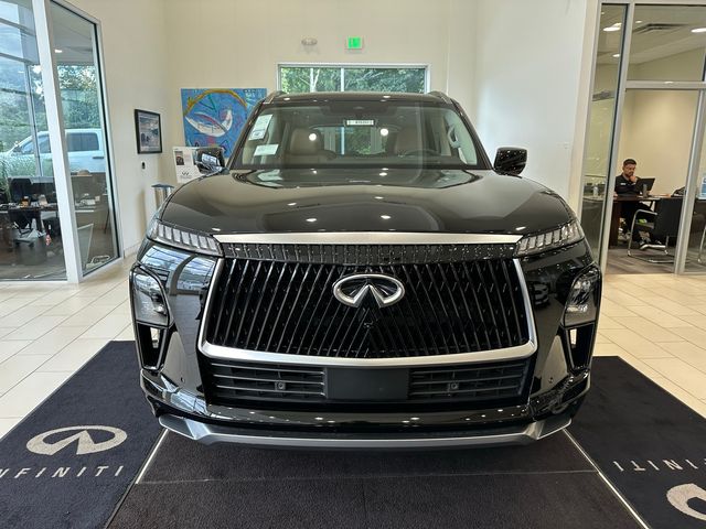 2025 INFINITI QX80 Luxe