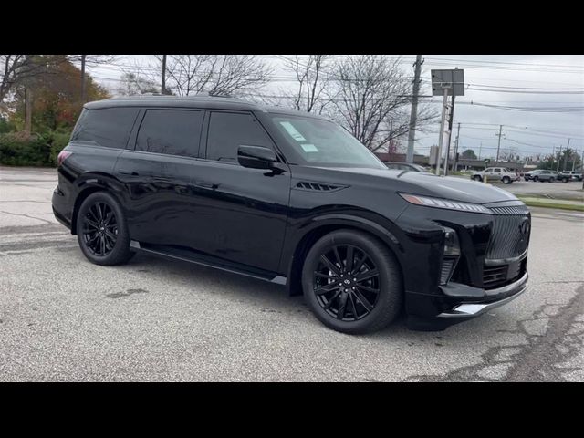 2025 INFINITI QX80 Luxe