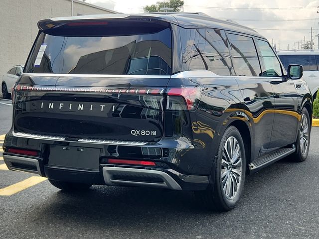 2025 INFINITI QX80 Luxe