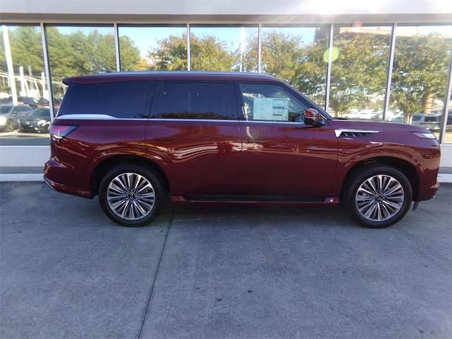 2025 INFINITI QX80 Luxe