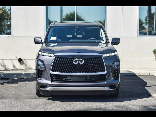 2025 INFINITI QX80 Luxe