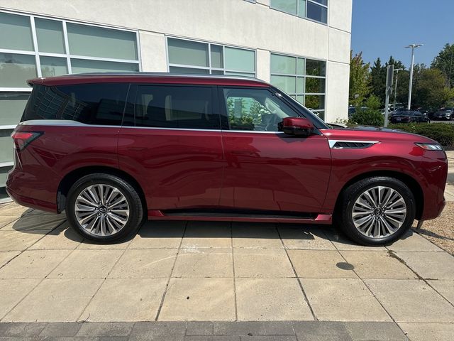 2025 INFINITI QX80 Luxe