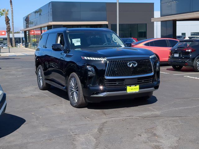 2025 INFINITI QX80 Luxe