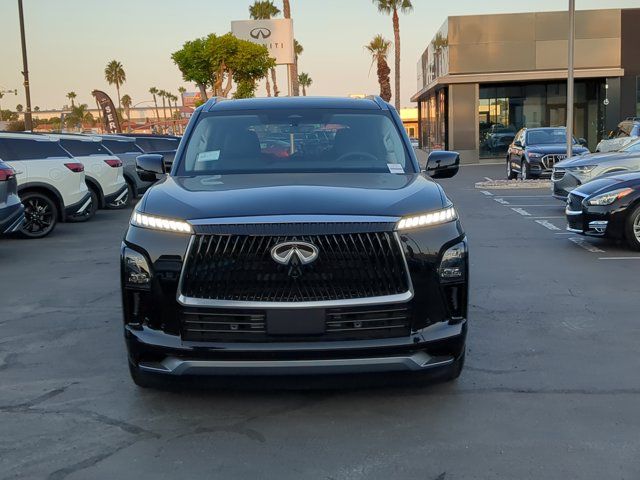 2025 INFINITI QX80 Luxe