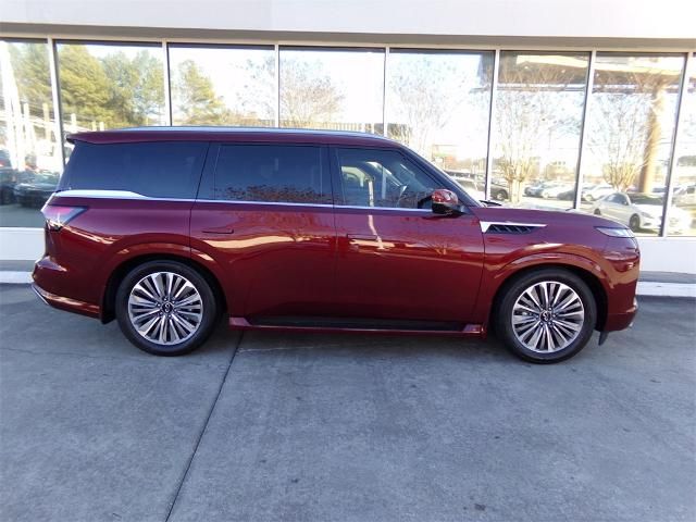 2025 INFINITI QX80 Luxe