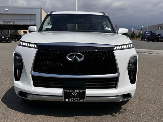 2025 INFINITI QX80 Luxe