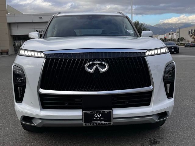 2025 INFINITI QX80 Luxe