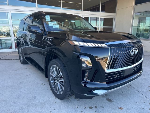 2025 INFINITI QX80 Luxe