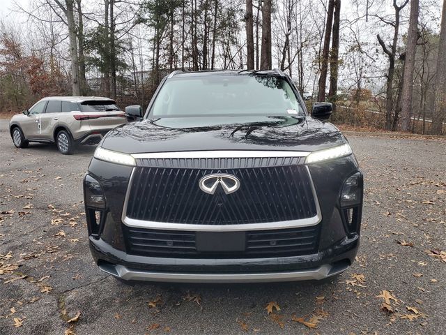 2025 INFINITI QX80 Luxe