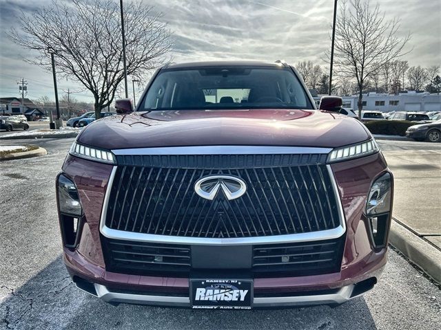 2025 INFINITI QX80 Luxe