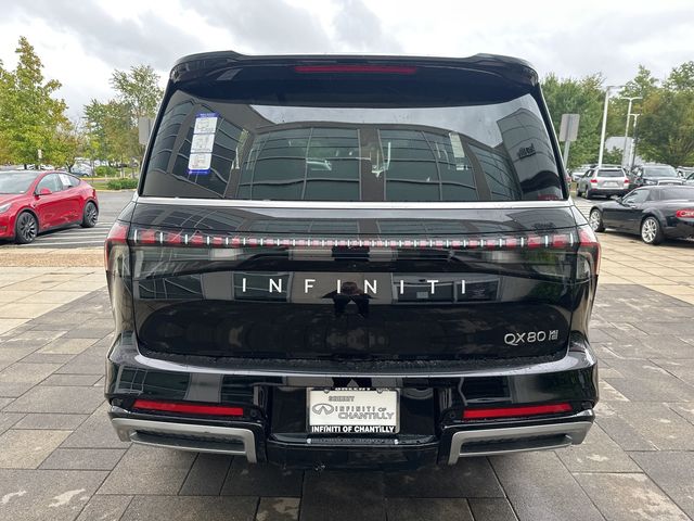 2025 INFINITI QX80 Luxe