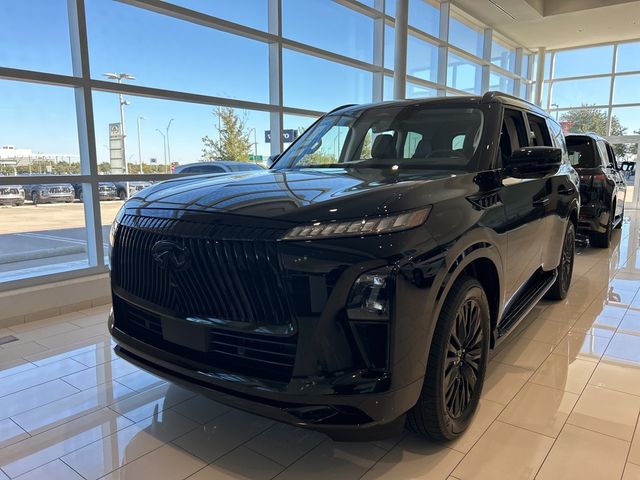 2025 INFINITI QX80 Luxe