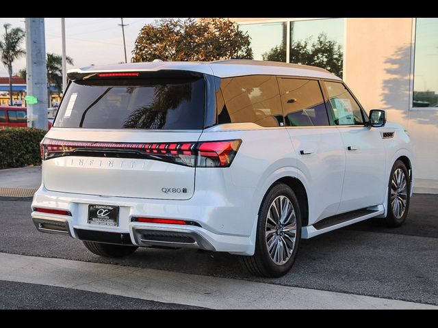 2025 INFINITI QX80 Luxe