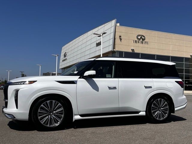 2025 INFINITI QX80 Luxe