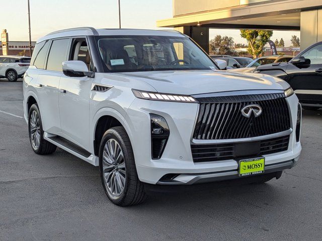 2025 INFINITI QX80 Luxe