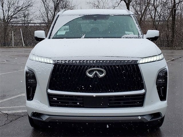 2025 INFINITI QX80 Luxe