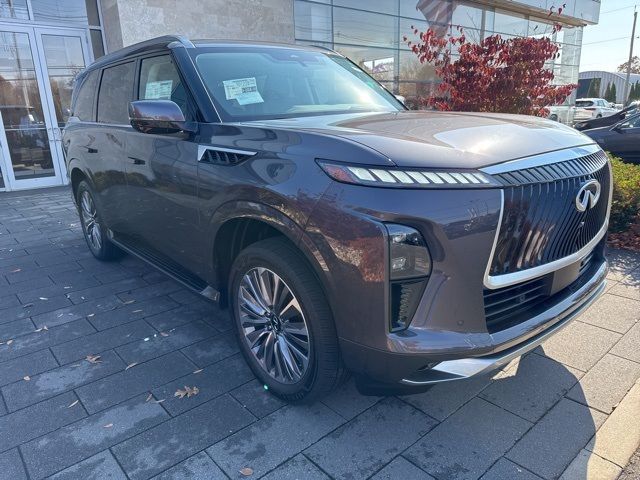 2025 INFINITI QX80 Luxe