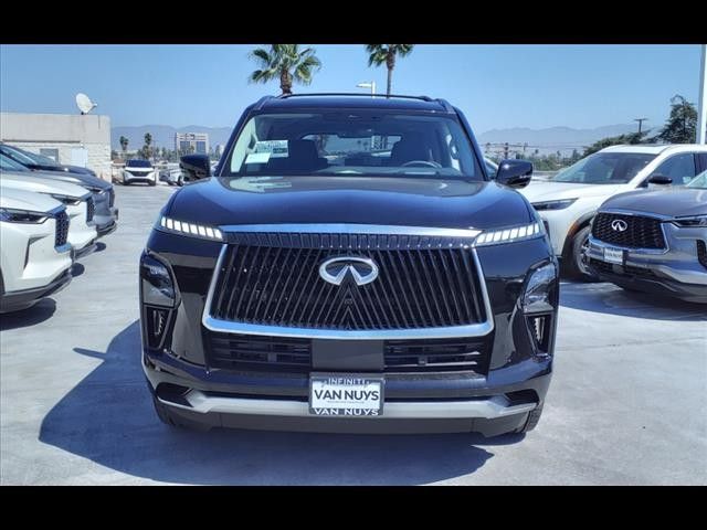 2025 INFINITI QX80 Luxe