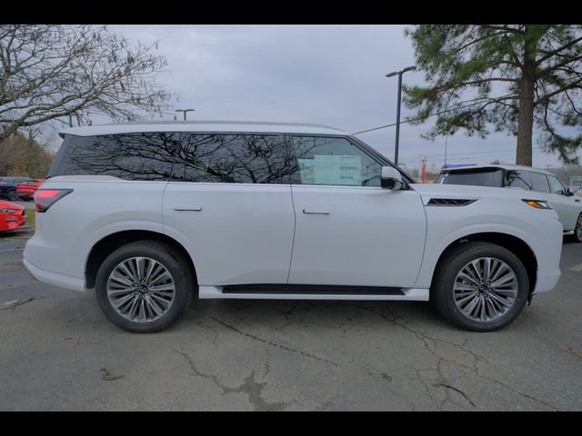 2025 INFINITI QX80 Luxe