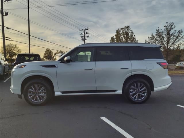 2025 INFINITI QX80 PURE