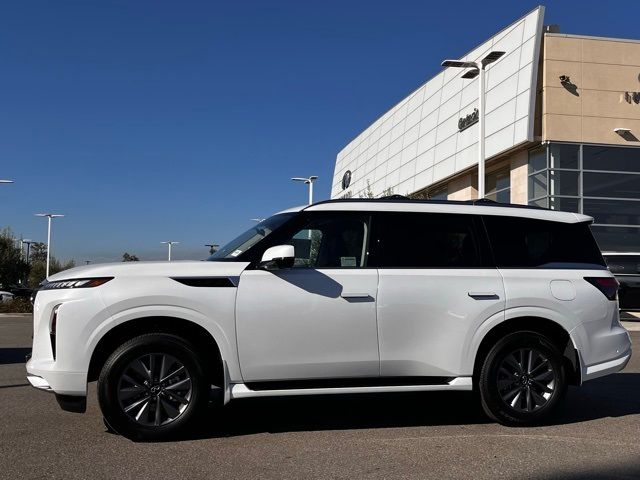 2025 INFINITI QX80 PURE