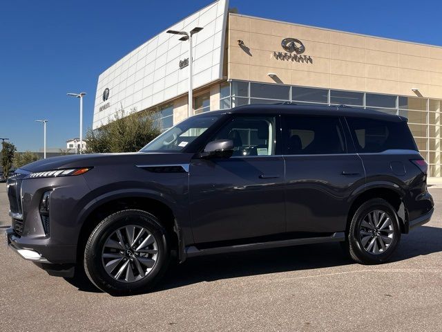 2025 INFINITI QX80 PURE