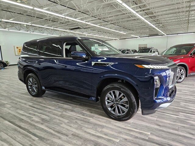 2025 INFINITI QX80 PURE