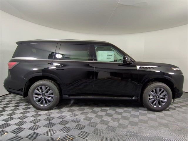 2025 INFINITI QX80 PURE