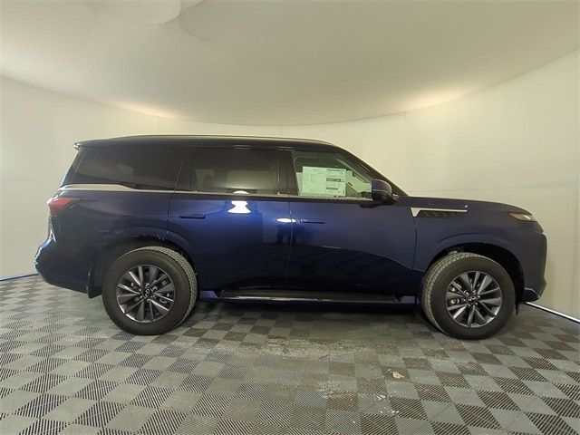 2025 INFINITI QX80 PURE