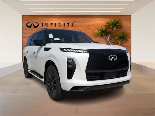 2025 INFINITI QX80 PURE