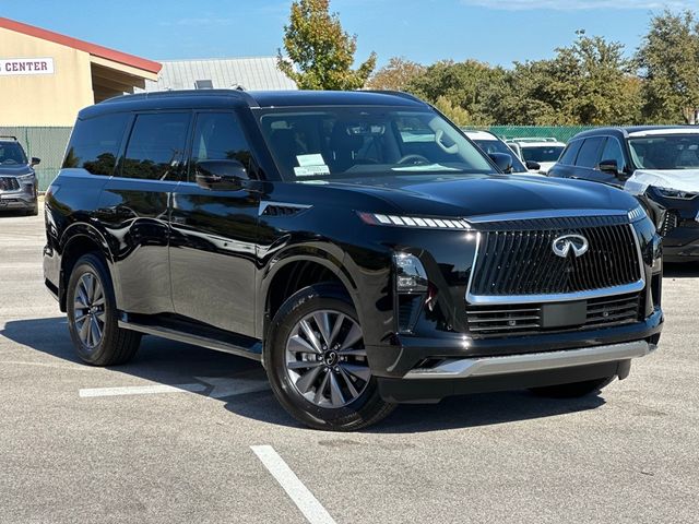 2025 INFINITI QX80 PURE