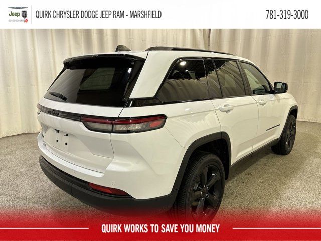 2025 Jeep Grand Cherokee Laredo