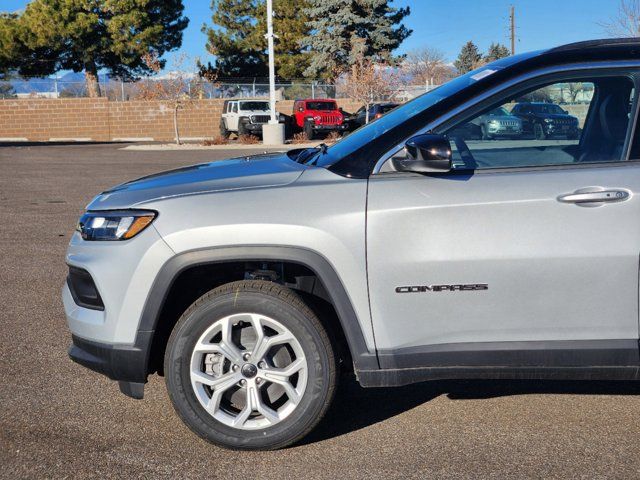 2025 Jeep Compass Latitude