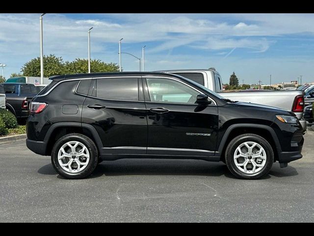 2025 Jeep Compass Sport