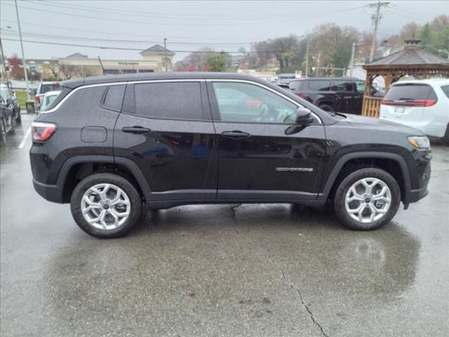 2025 Jeep Compass Sport