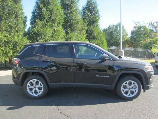 2025 Jeep Compass Sport