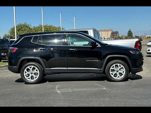 2025 Jeep Compass Sport