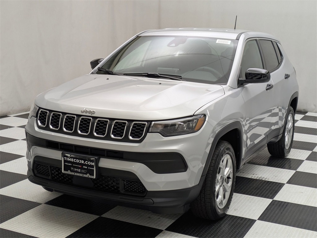 Vehicle image 1 of 32