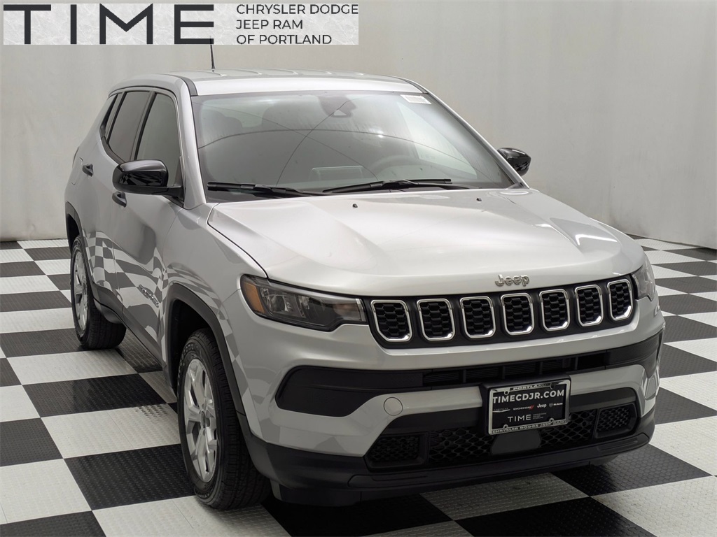 Vehicle image 5 of 32